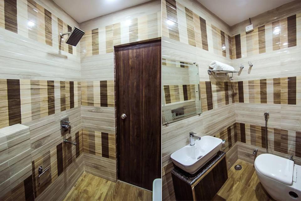 Hotel Ss Grand Lakhnau Kültér fotó